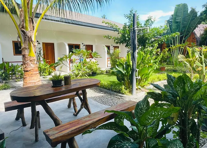 Maayong Hostel (Adults Only)